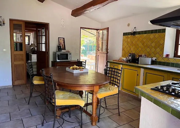 Magnifique villa en pierre au calme absolu